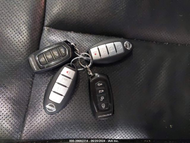 5N1AT2MV2GC860015 Nissan Rogue Sl
