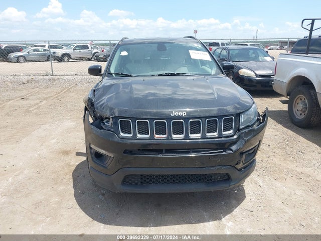 3C4NJCBB4LT224687 Jeep Compass Latitude Fwd