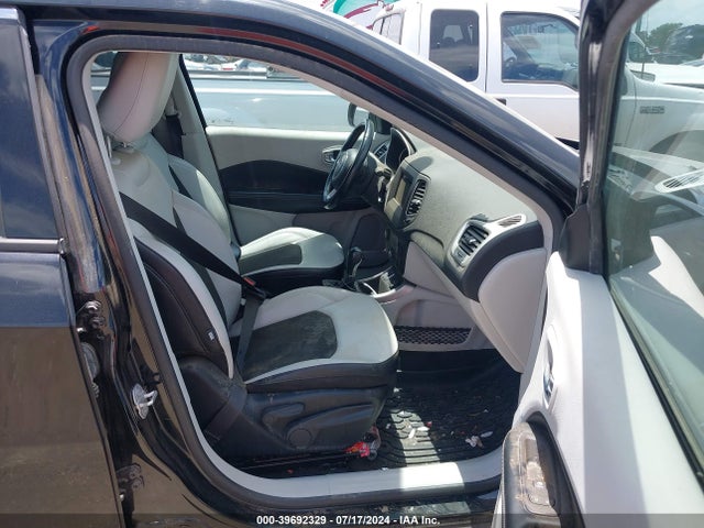 3C4NJCBB4LT224687 Jeep Compass Latitude Fwd