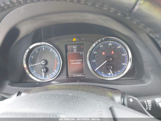 2T1BURHE8KC164123 Toyota COROLLA SE