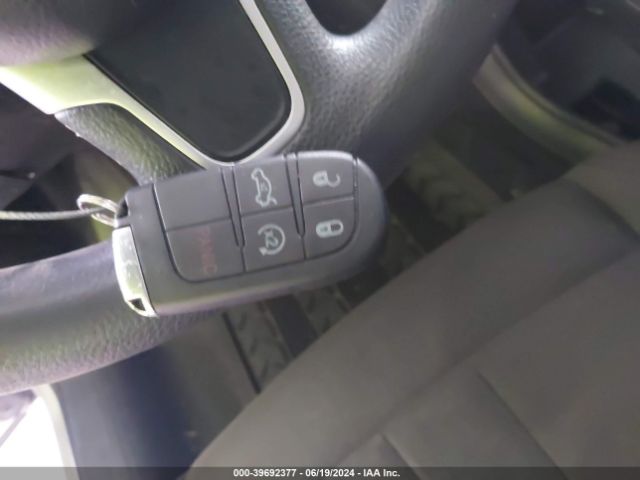 1C3CCCAB7FN644701 Chrysler 200 Limited