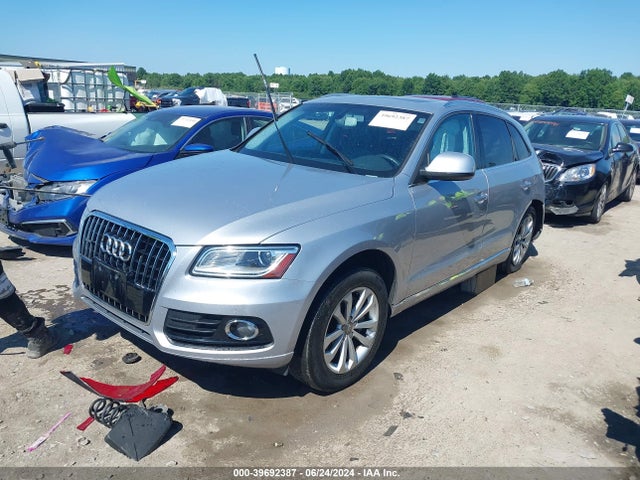 Audi Q5 2.0t Premium 2015 WA1LFAFP6FA013354 Image 2