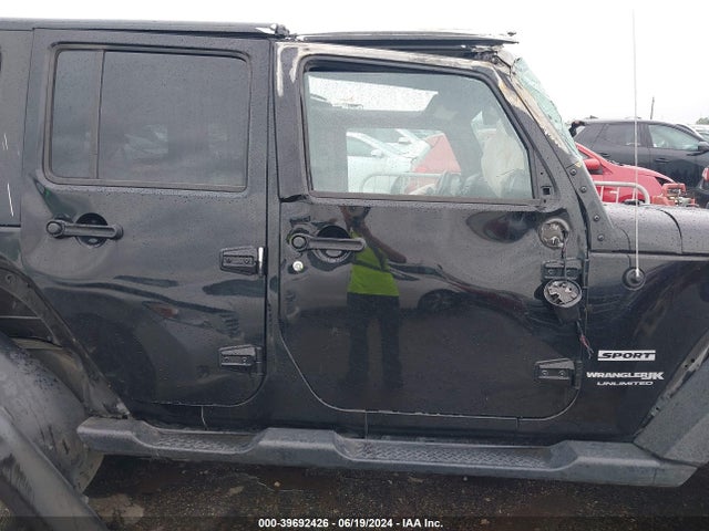 1C4BJWDG9JL862441 Jeep Wrangler Jk Unlimited Sport S 4x4