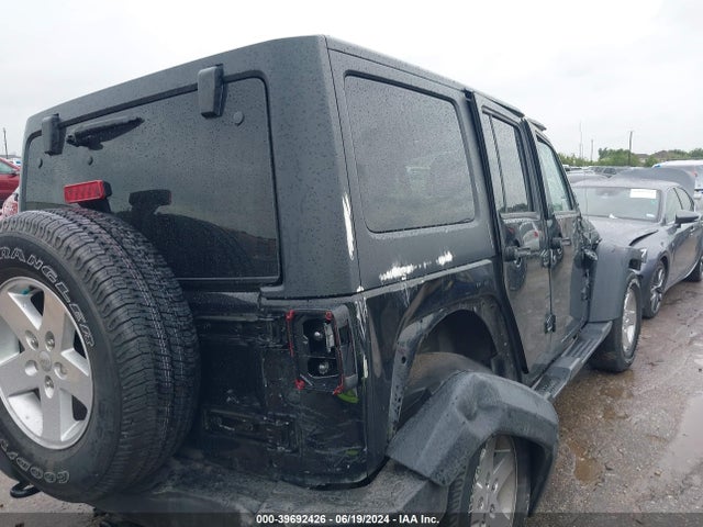 1C4BJWDG9JL862441 Jeep Wrangler Jk Unlimited Sport S 4x4