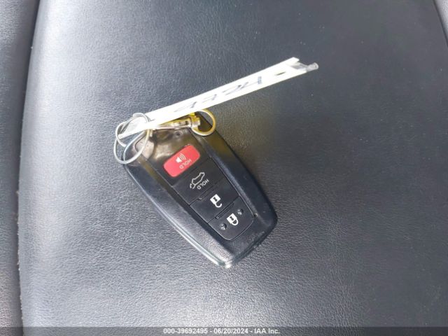 2T3C1RFV4LW057710 Toyota Rav4 Xle Premium