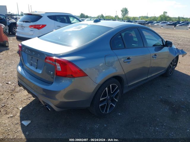 YV126MFL8H2420082 Volvo S60 T5 Dynamic
