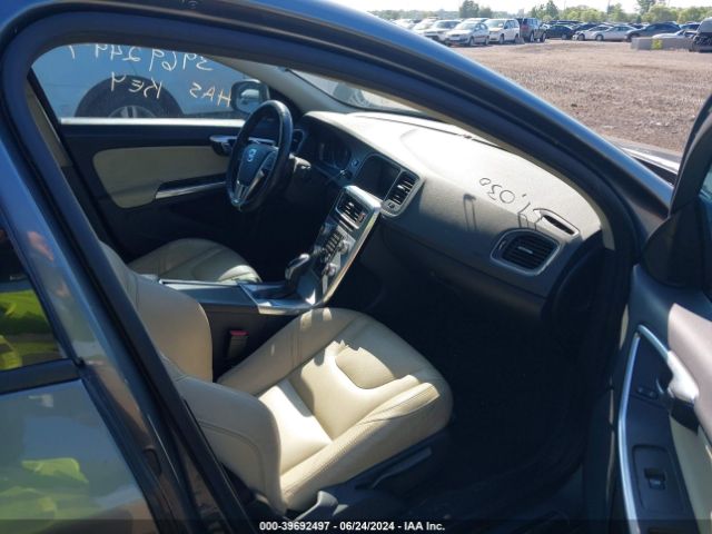 YV126MFL8H2420082 Volvo S60 T5 Dynamic