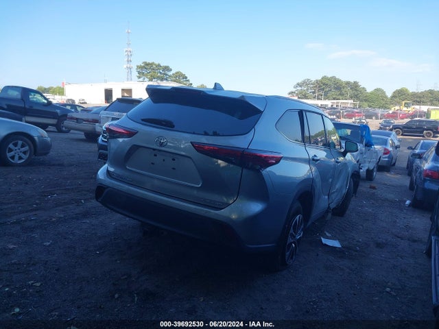 Toyota Highlander Xle 2022 5TDHZRBH0NS568592 Image 4