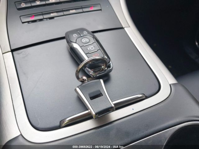 2LMTJ8JR0GBL35208 Lincoln Mkx Premiere