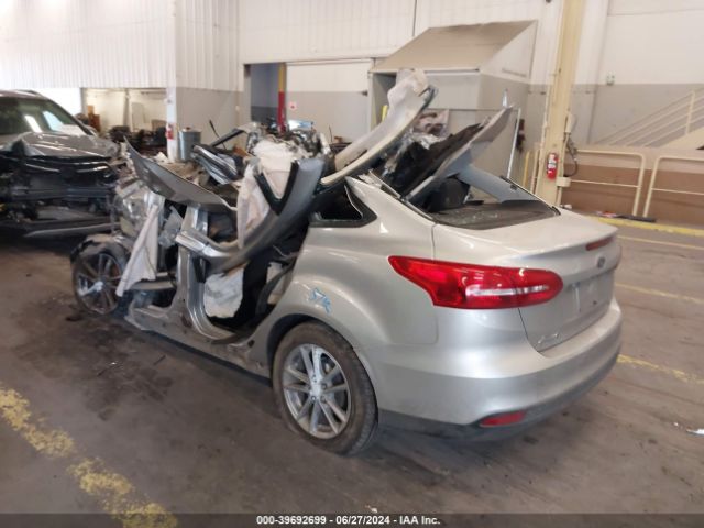 1FADP3F2XJL228777 Ford FOCUS SE