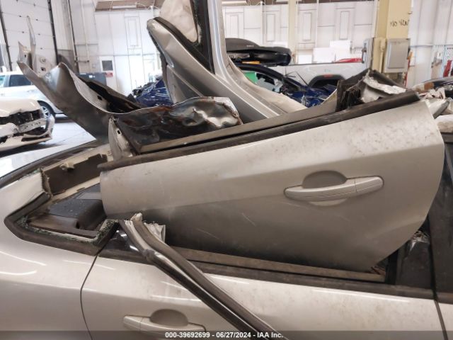 1FADP3F2XJL228777 Ford FOCUS SE
