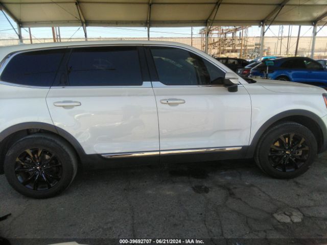 5XYP24HCXLG071039 KIA Telluride Lx