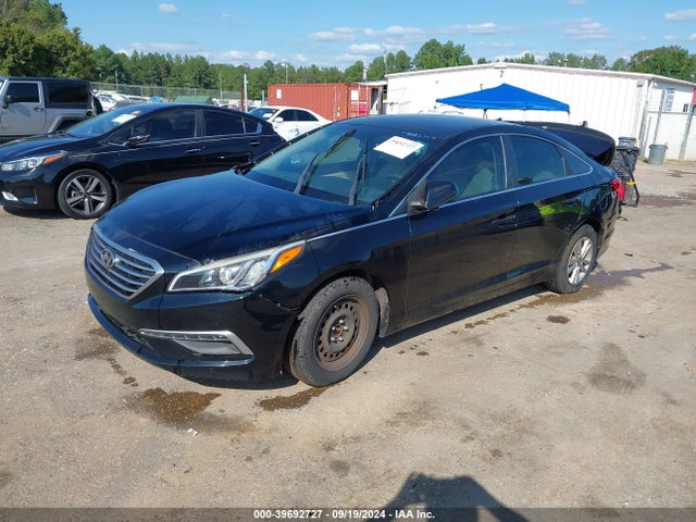 Hyundai SONATA SE 2015 5NPE24AF1FH213674 Image 2