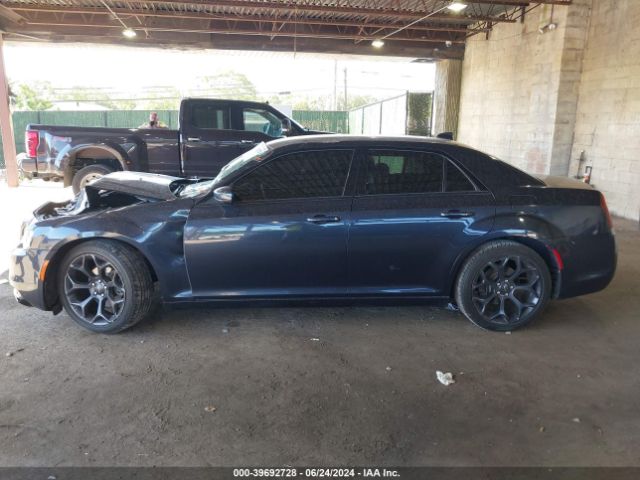 2C3CCABG0KH533490 Chrysler 300 300s