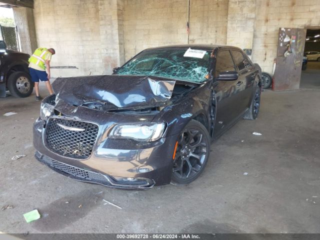 2C3CCABG0KH533490 Chrysler 300 300s