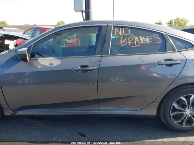 2HGFC2F54JH534049 Honda Civic Lx