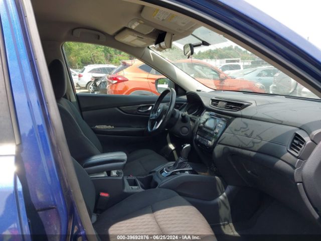 5N1AT2MM4HC798464 Nissan ROGUE SV