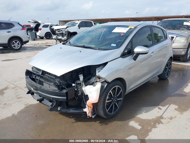 Ford FIESTA SE 2019 3FADP4EJ3KM159560 Image 2