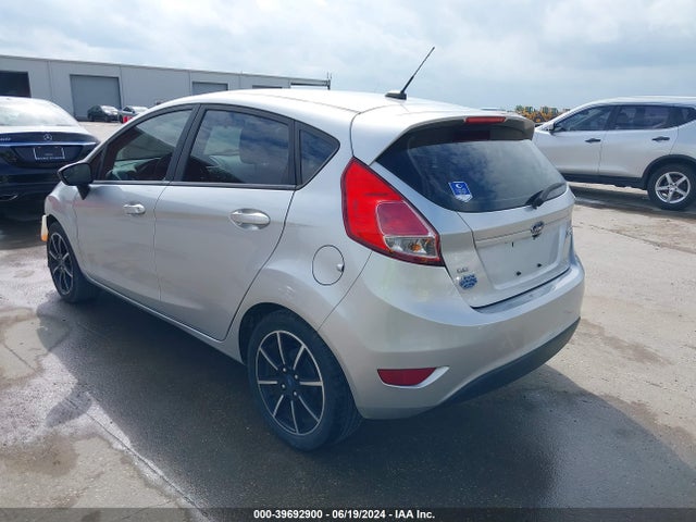 Ford FIESTA SE 2019 3FADP4EJ3KM159560 Image 3