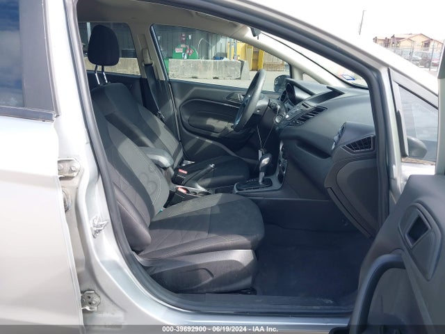 Ford FIESTA SE 2019 3FADP4EJ3KM159560 Image 5