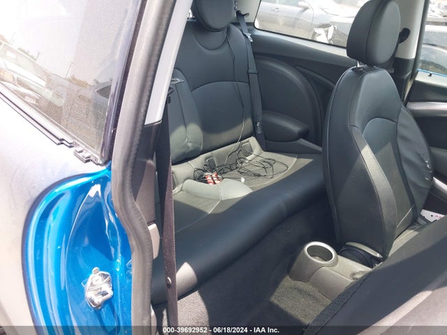 2007 MINI COOPER S WMWMF73537TL92557 Photo 7