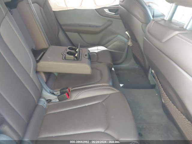 WA1FVAF10KD036696 Audi Q8 55 Premium