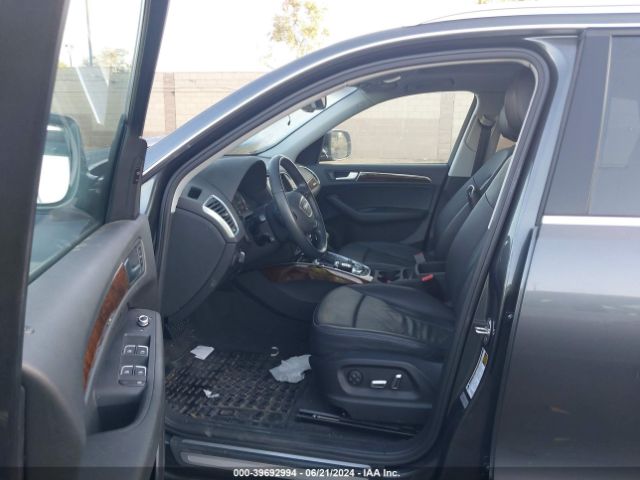 WA1LFAFP7FA125015 Audi Q5 2.0t Premium