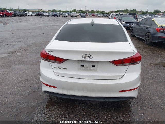 Hyundai Elantra Value Edition 2017 5NPD84LF0HH160914 Image 17