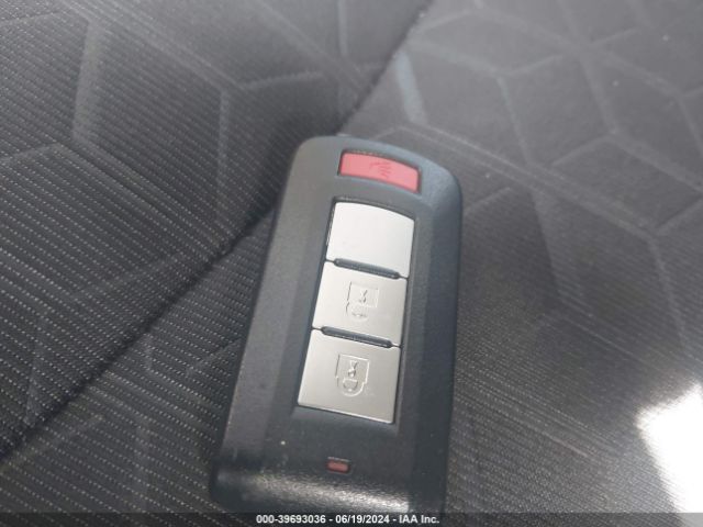 JA4APVAU1MU013377 Mitsubishi Outlander Sport 2.0 Se 2wd