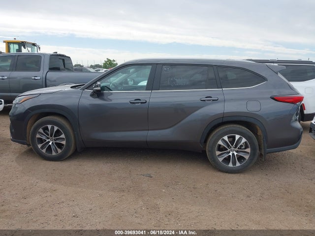Toyota Highlander Xle 2023 5TDKDRBH6PS502197 Image 14