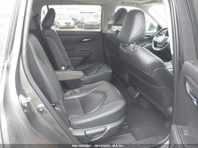 Toyota Highlander Xle 2023 5TDKDRBH6PS502197 Image 8