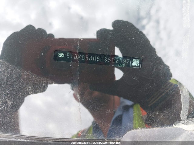 Toyota Highlander Xle 2023 5TDKDRBH6PS502197 Image 9
