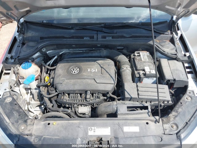 3VWL07AJ4EM423730 Volkswagen Jetta 1.8t Sel