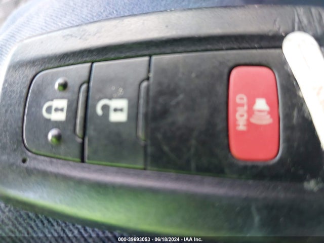 Toyota C-HR XLE 2021 NMTKHMBX2MR119950 Image 11