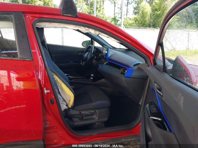 Toyota C-HR XLE 2021 NMTKHMBX2MR119950 Image 5