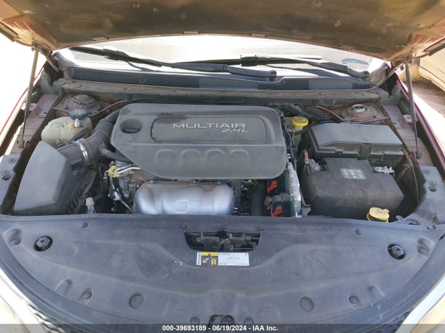 1C3CCCAB3FN633128 Chrysler 200 Limited