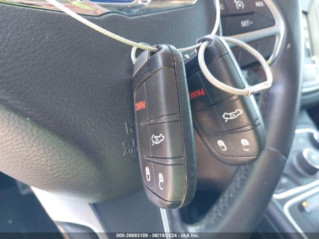 1C3CCCAB3FN633128 Chrysler 200 Limited