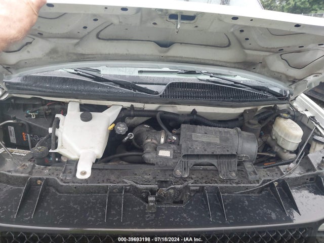 Chevrolet Express 2500 Work Van 2015 1GCWGFCF9F1283705 Image 10