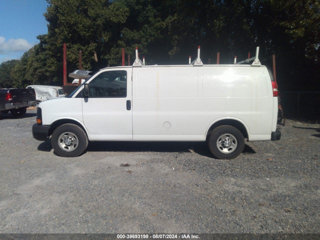 Chevrolet Express 2500 Work Van 2015 1GCWGFCF9F1283705 Image 14