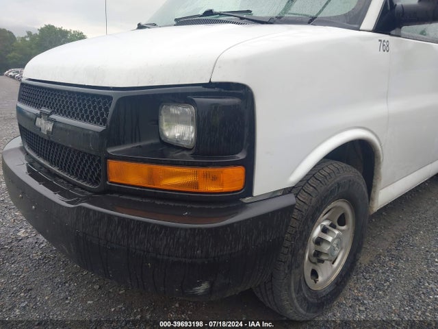 Chevrolet Express 2500 Work Van 2015 1GCWGFCF9F1283705 Image 19