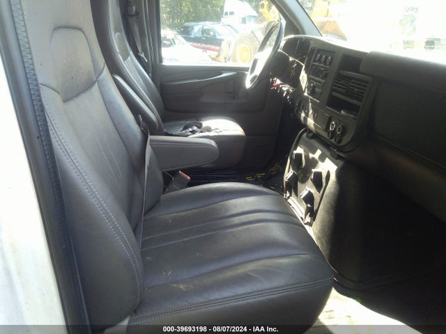 Chevrolet Express 2500 Work Van 2015 1GCWGFCF9F1283705 Image 5
