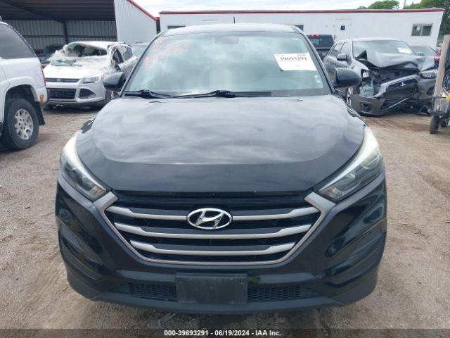 KM8J23A48HU391514 Hyundai TUCSON SE