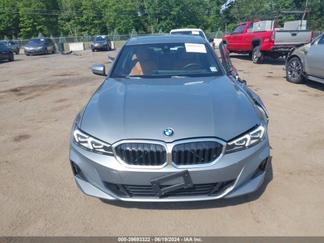 3MW89FF06P8D57165 BMW 330i Xdrive