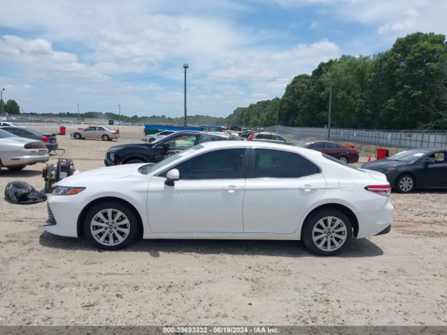 4T1B11HK2JU591956 Toyota CAMRY LE
