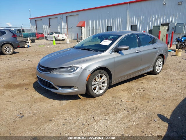 Chrysler 200 Limited 2016 1C3CCCAB6GN106900 Image 2