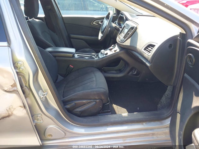 1C3CCCAB6GN106900 Chrysler 200 Limited