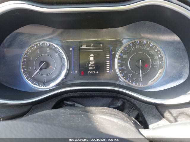 1C3CCCAB6GN106900 Chrysler 200 Limited