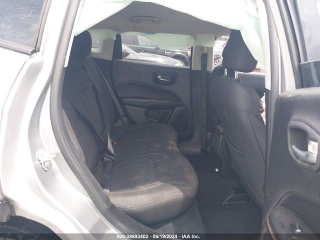 3C4NJCAB0JT272072 Jeep Compass Sport Fwd