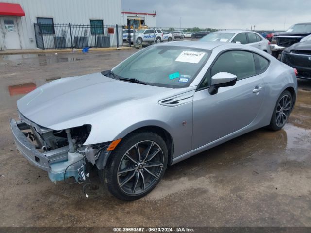 JF1ZNAA11L8753540 Toyota 86