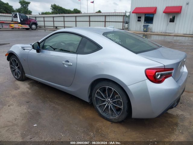JF1ZNAA11L8753540 Toyota 86